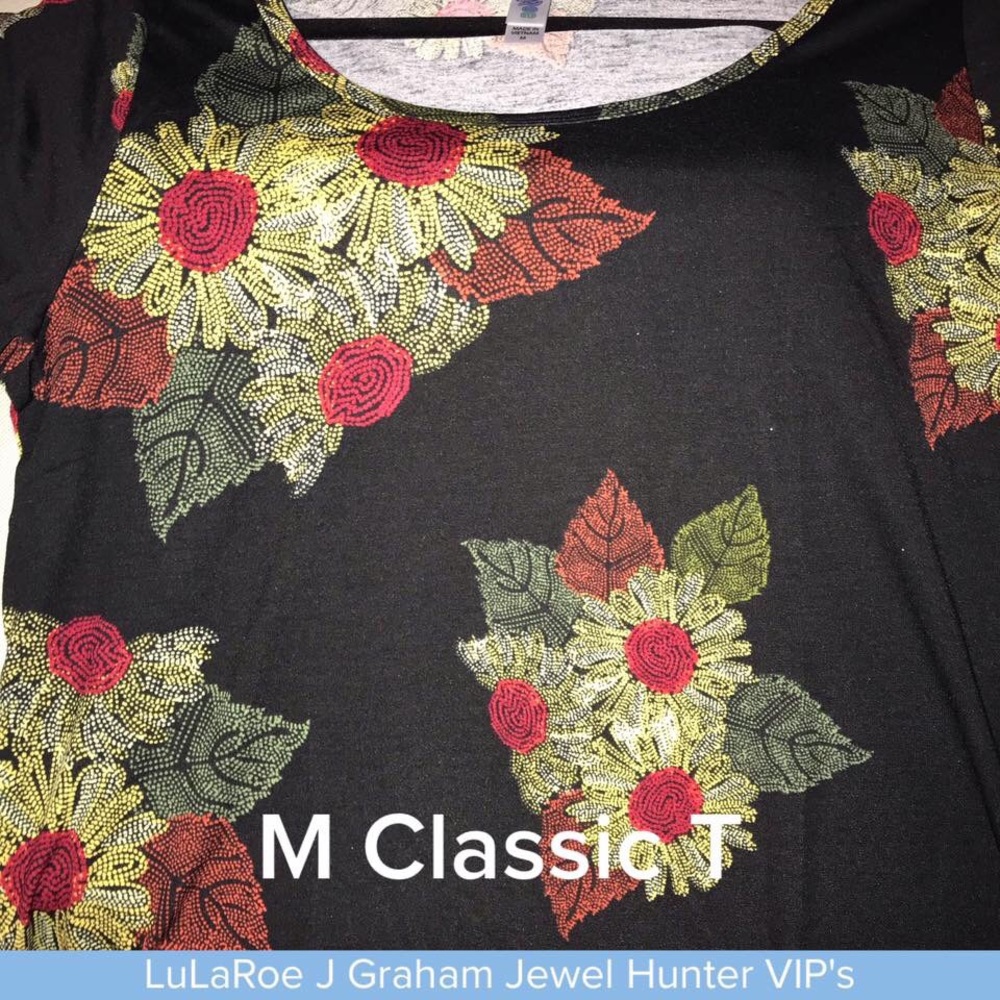 NWT Sunflower LuLaRoe Classic Tee